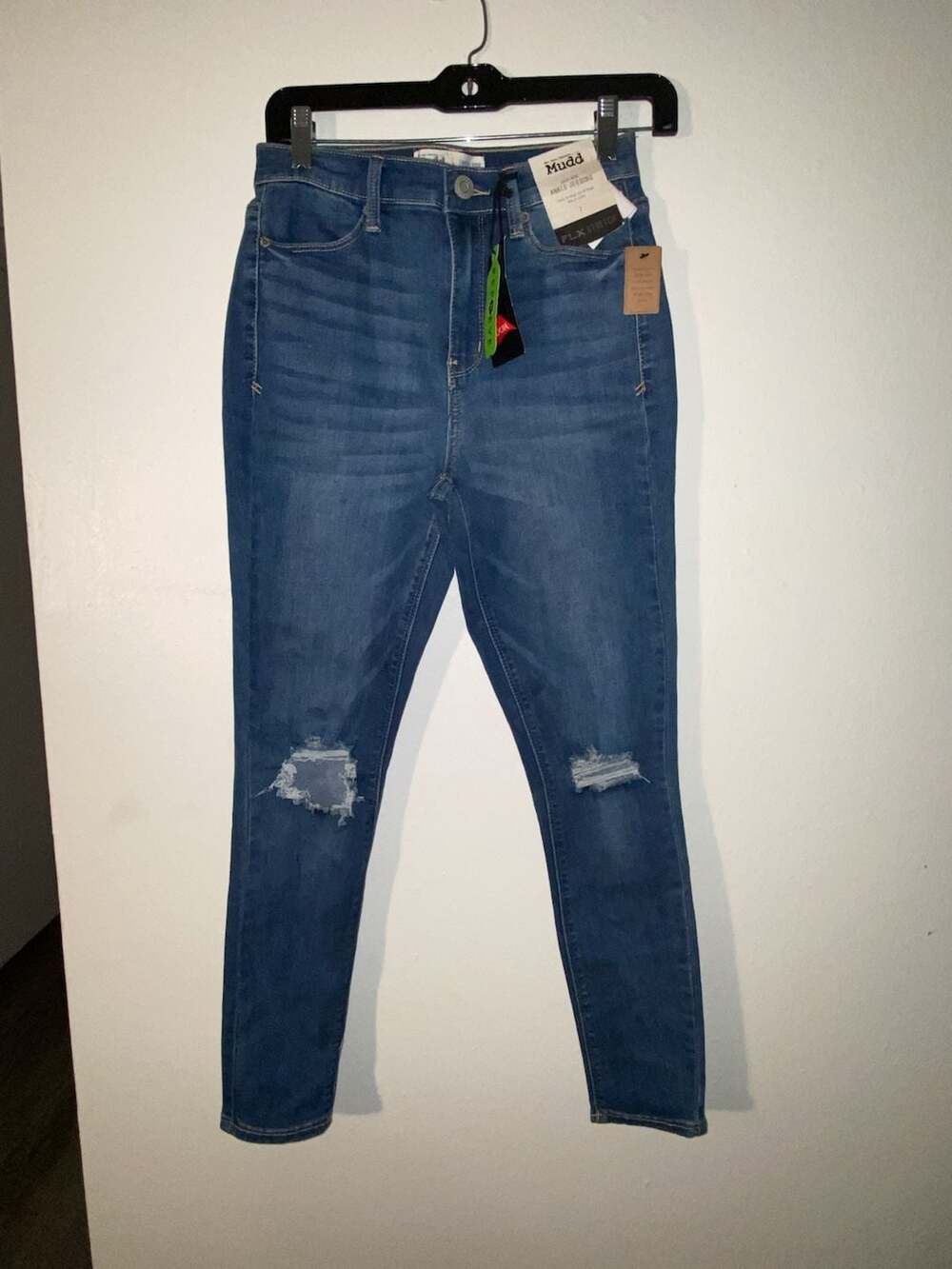 Mudd FLX Stretch High-Rise Ankle Jegging Distressed Jeans